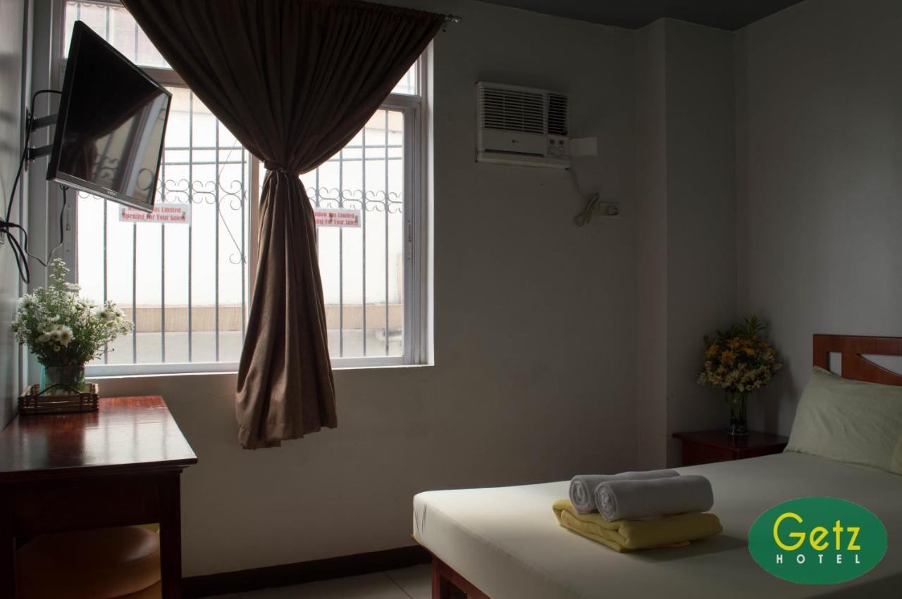 Getz Hotel Manila Bagian luar foto