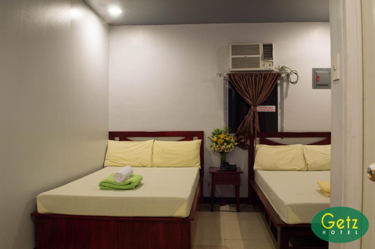 Getz Hotel Manila Bagian luar foto