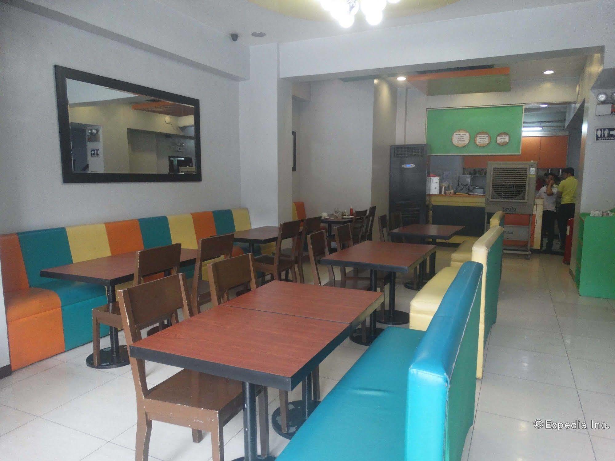 Getz Hotel Manila Bagian luar foto