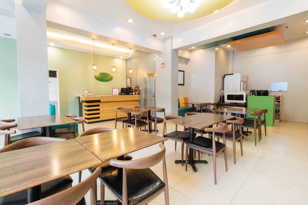 Getz Hotel Manila Bagian luar foto