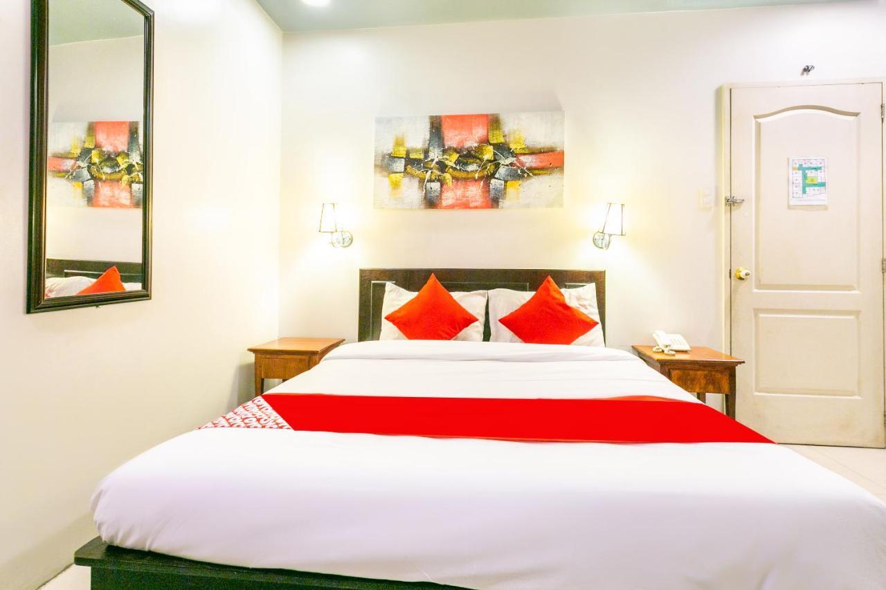 Getz Hotel Manila Bagian luar foto