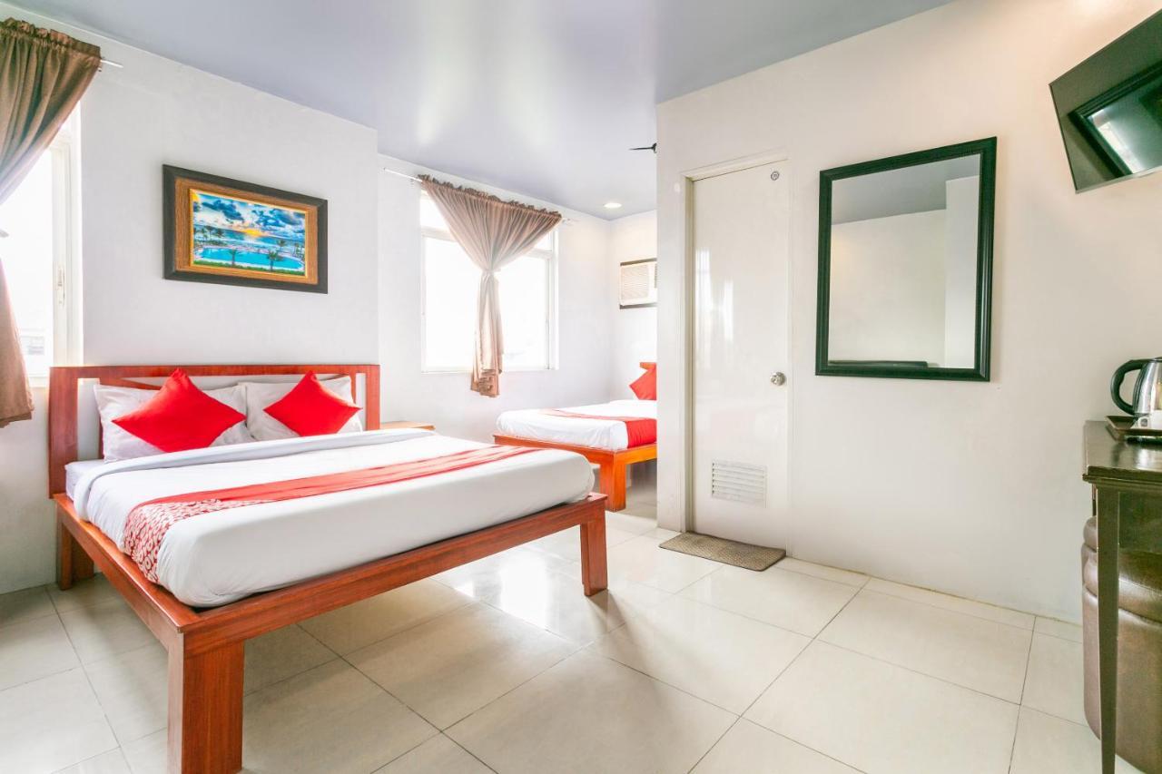 Getz Hotel Manila Bagian luar foto