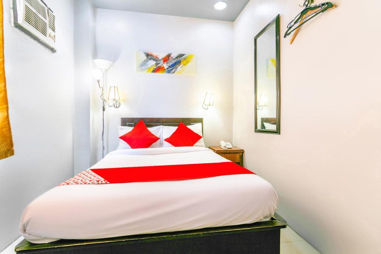 Getz Hotel Manila Bagian luar foto