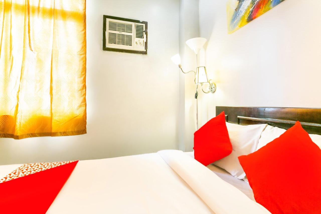 Getz Hotel Manila Bagian luar foto