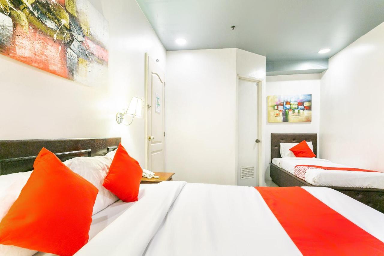 Getz Hotel Manila Bagian luar foto