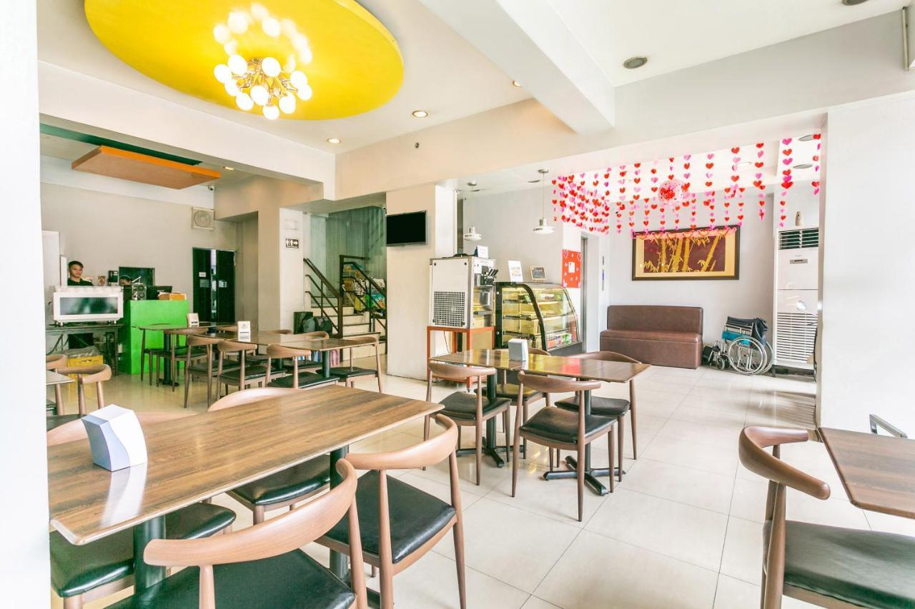 Getz Hotel Manila Bagian luar foto